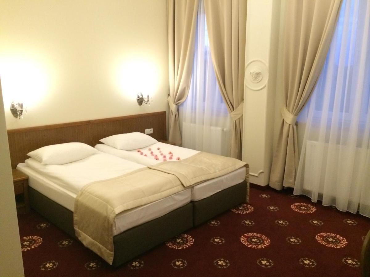 Отель Hotel President Коцк-25