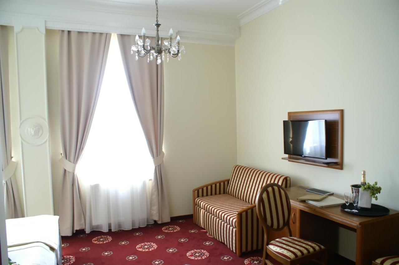 Отель Hotel President Коцк